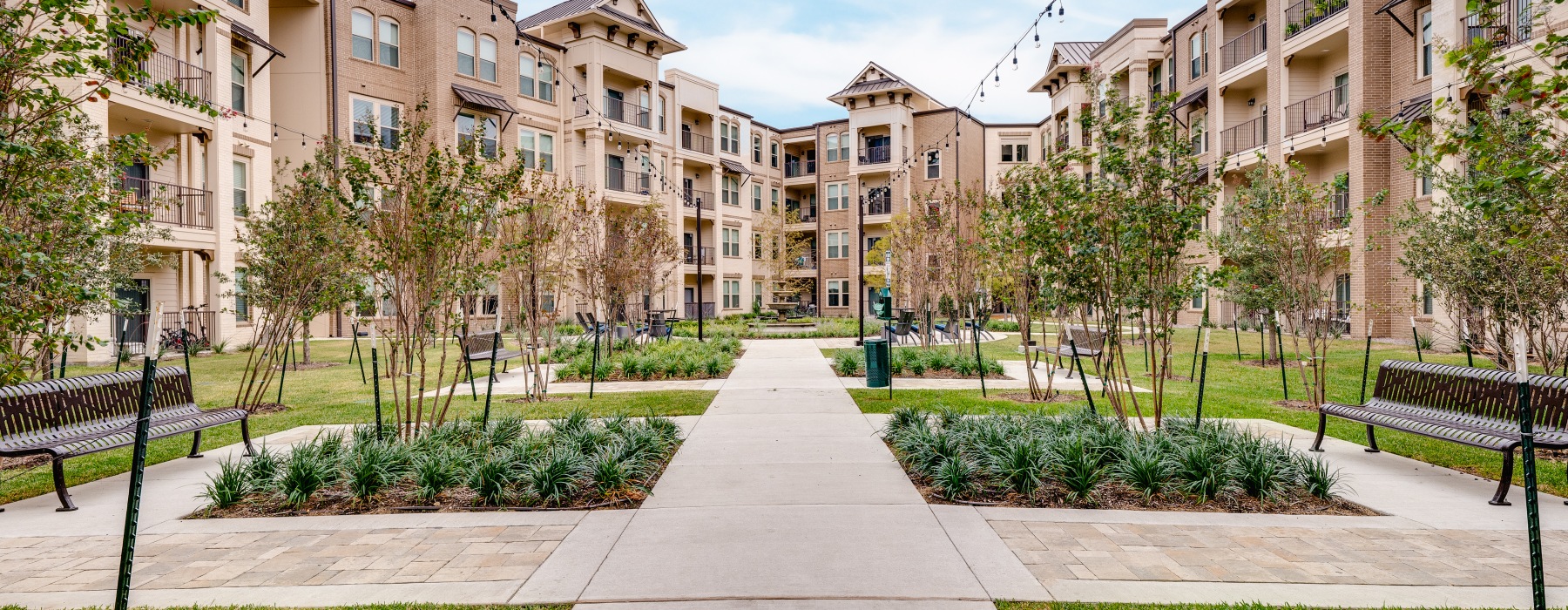 Courtyard Area with symmetrical landscaping